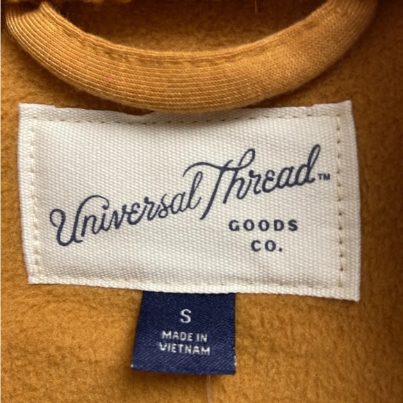 Universal Thread Women's Mango
Orange Faux Fur Sherpa Jacket Size
Small - Picture 7 of 7